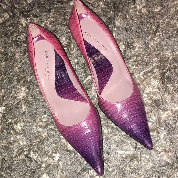 Kenneth Cole Animal Skin Textured Gradient Pump - Picture 2 of 5